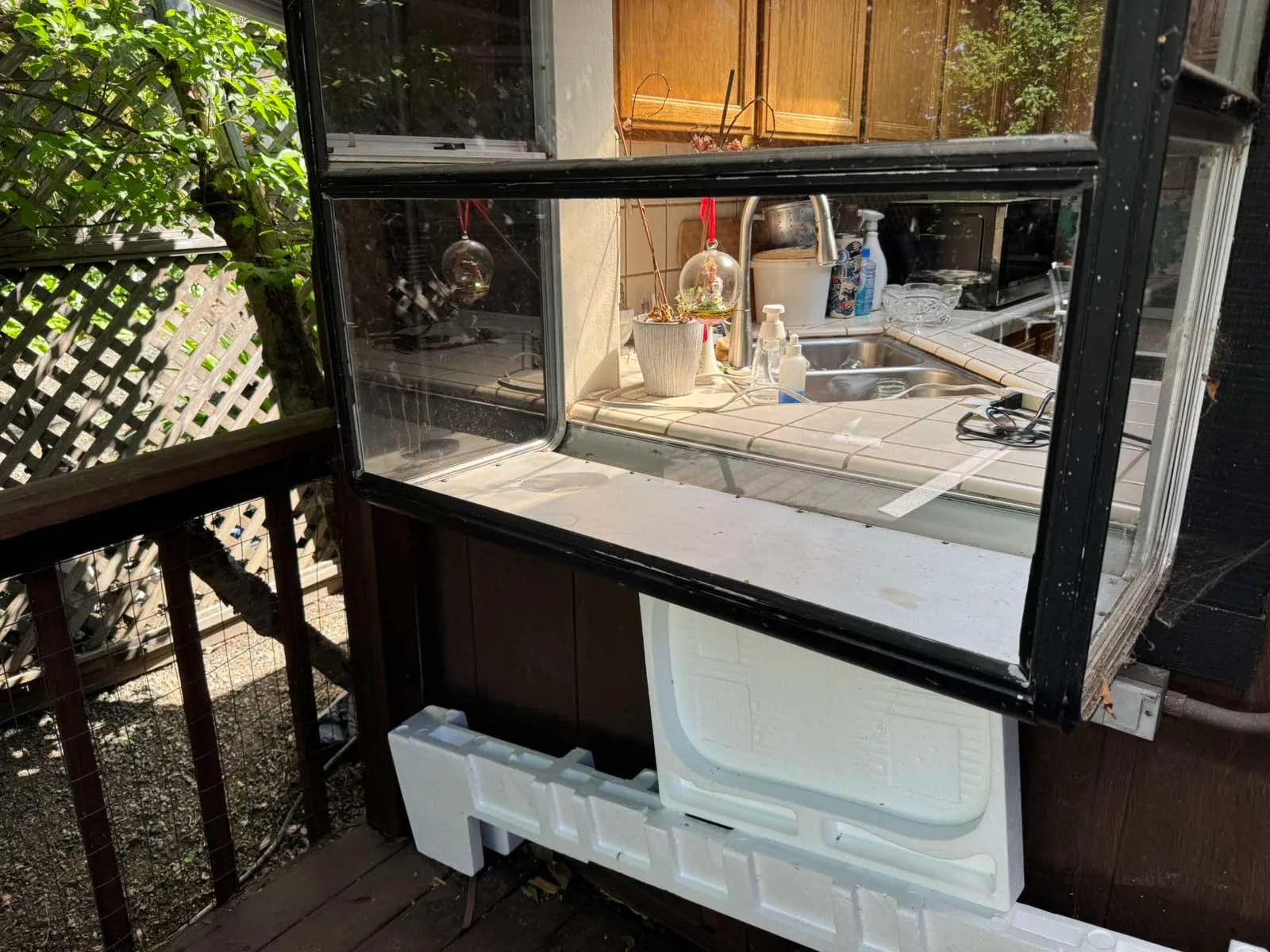 Garden window glass repair completed by Glass Smith